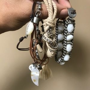Set of 4 bracelets